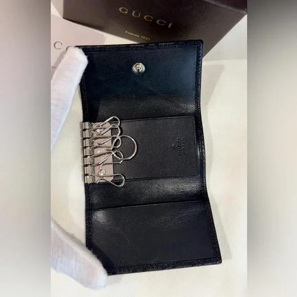 Gucci Diamanté 6 Ring Keycase - Picture 3 of 16